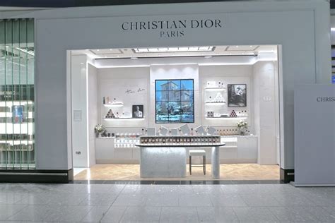 dior heathrow terminal 3.